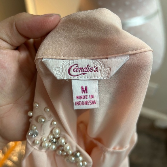 Candie's Peach Long Sleeve Buttoned Blouse with Mandarin Collar A3 - Picture 5 of 5